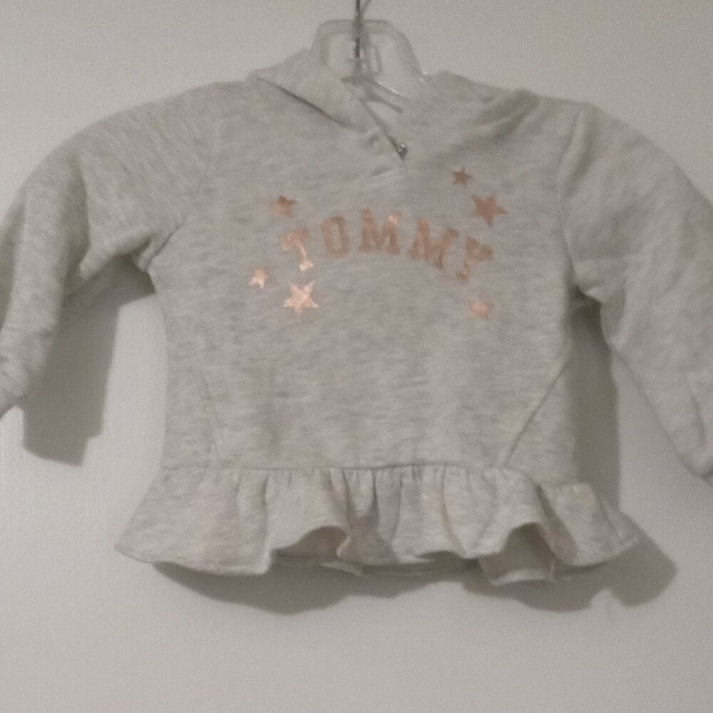 Tommy Hilfiger girl toddler pullover sweater 18M long sleeves w/hood springtime